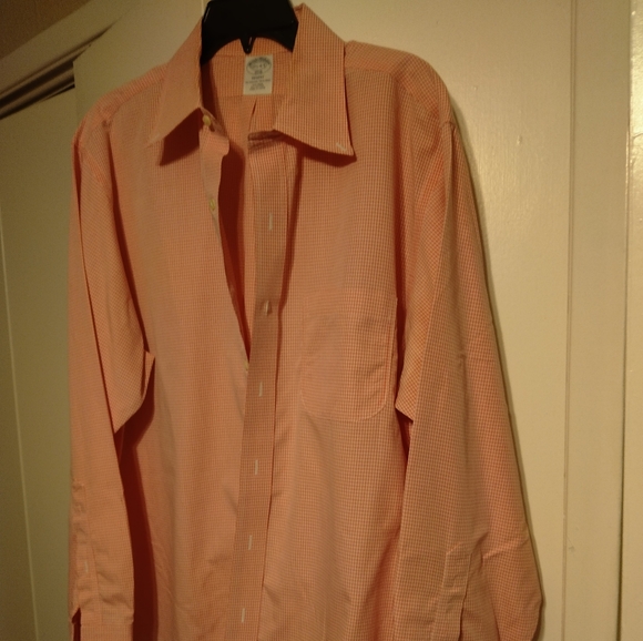 Shirt - Picture 2 of 4